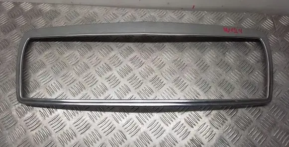 Mercedes-Benz E W124 Front grill