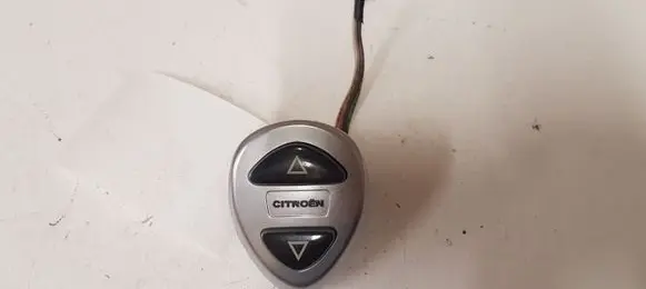 Citroen C5 Suspension ride height/mode switch 9633261277