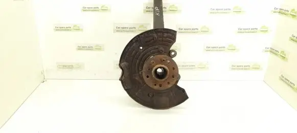 Mercedes-Benz R W251 Front wheel hub 2513300720 2513301320