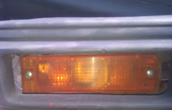 Volkswagen Golf II Front indicator light