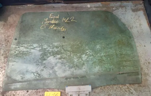 Ford Mondeo MK II Rear door window glass 87465646