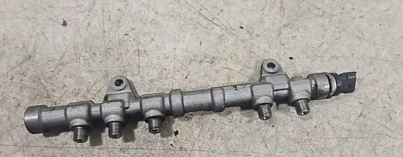 Opel Combo D Fuel main line pipe 55234437 0445214217