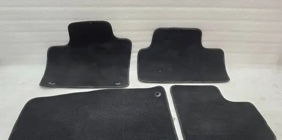 Volvo XC40 Car floor mat set 31469312