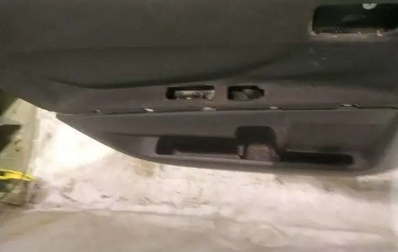 Toyota Corolla Verso AR10 Rear door card panel trim
