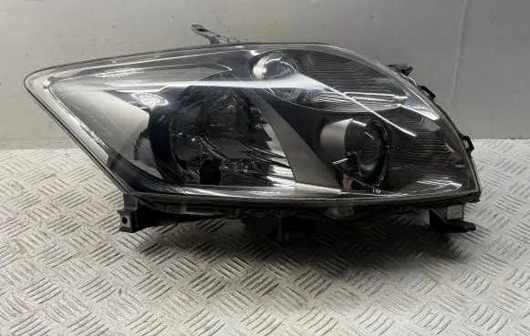 Toyota Auris 150 Headlight/headlamp 8114002540 89902103