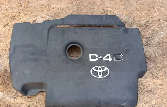 Toyota Avensis T270 Engine cover (trim)