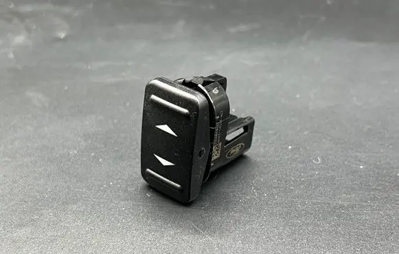 Ford Mondeo MK IV Electric window control switch 6M2T14529AD 21042008 E2104844020