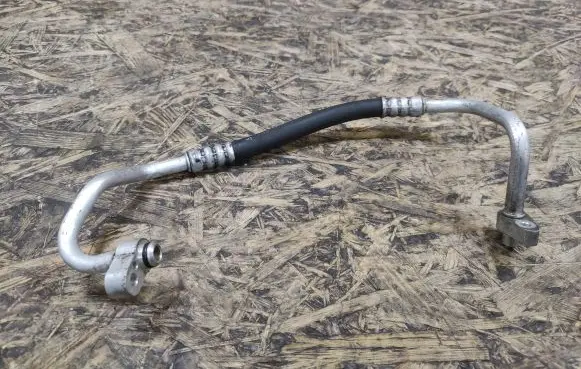 Jaguar XK8 - XKR Air conditioning (A/C) pipe/hose