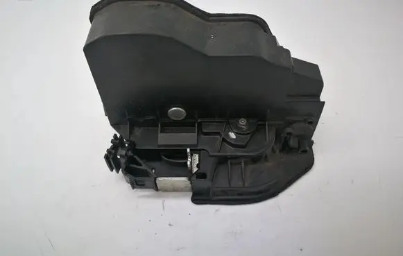 BMW 1 E81 E87 Coupe door lock (next to the handle) 7202145