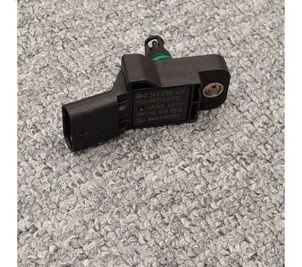 Volkswagen Golf VII Exhaust gas pressure sensor 06L906051B 170906T143151C