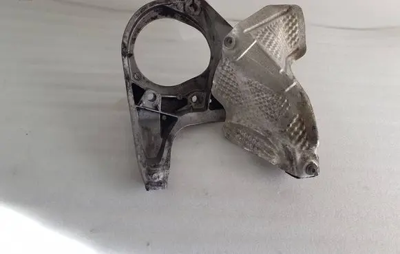 Porsche Macan (95B) Engine mounting bracket 95B399331B 95B399299
