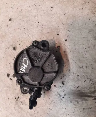 Ford Focus C-MAX Vacuum pump D1561c
