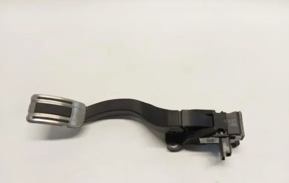 Peugeot 3008 III Accelerator throttle pedal 9837649580JLK01