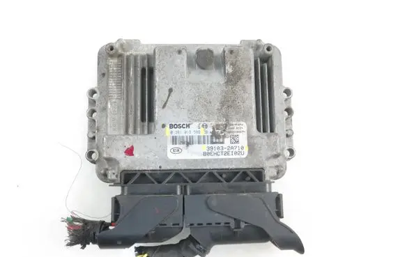 KIA Ceed Engine control unit/module 0281013569 391032A710