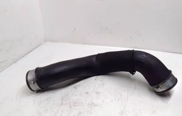 Mercedes-Benz CLS C219 Intercooler hose/pipe A2115282482
