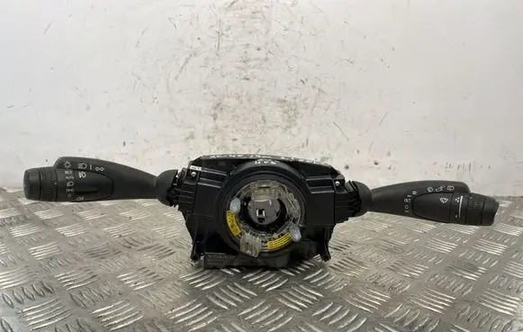 Volvo XC40 Indicator stalk 32266208