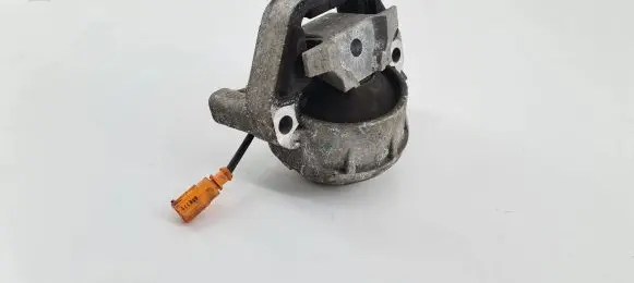 Audi A7 S7 4G Engine mount bracket