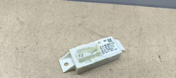 Mercedes-Benz C W204 Light module LCM A1669007101