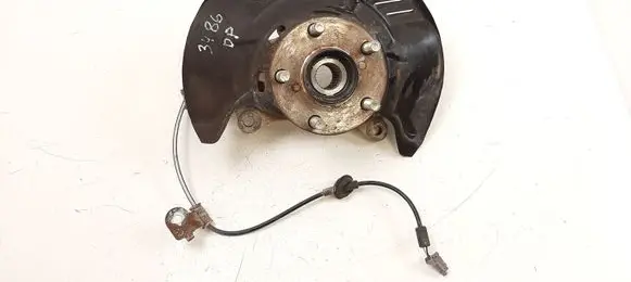 Subaru Outback Front wheel hub