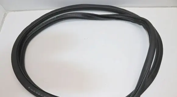 Skoda Superb B6 (3T) Rubber seal rear door 3T5867367