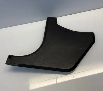 Foot area side trim
