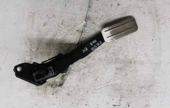 Ford Fiesta Accelerator throttle pedal H1BC-9F836-AC