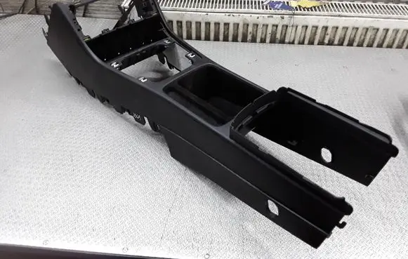 Volkswagen PASSAT B6 Center console 3C1863241