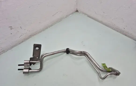 Air conditioning (A/C) pipe/hose
