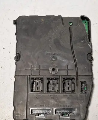 Renault Scenic II - Grand scenic II Comfort/convenience module 8200306434 03249 S118400228