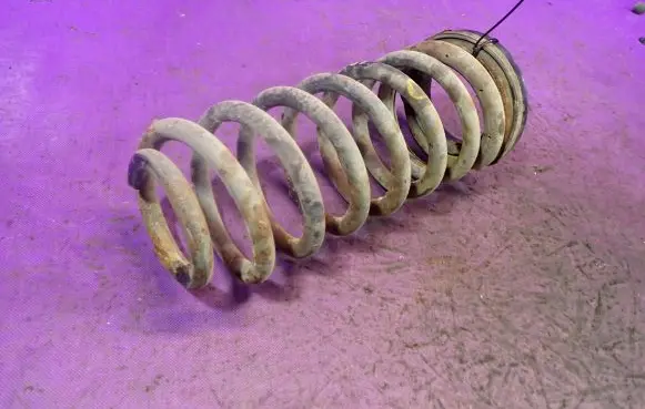 Hyundai Trajet Rear coil spring