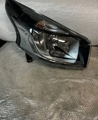 Renault Trafic III (X82) Headlight/headlamp 