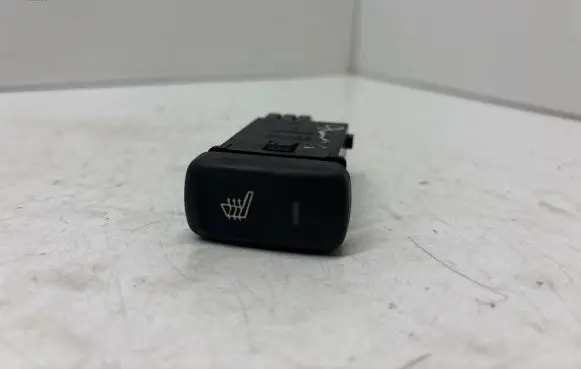 Volvo S40, V40 Seat heating switch