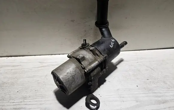 Peugeot 307 Power steering pump 9645102480 145070
