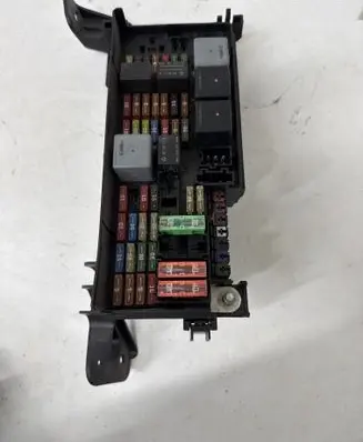 Mercedes-Benz ML W164 Fuse module A1645400272
