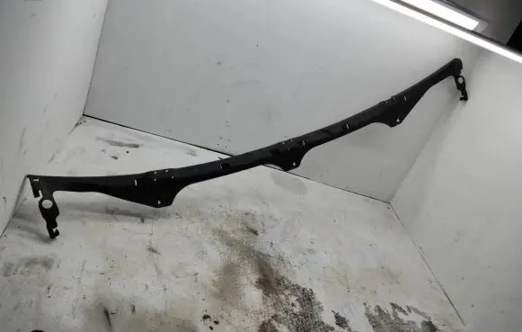 Mercedes-Benz C W205 Other engine bay part A2058601292