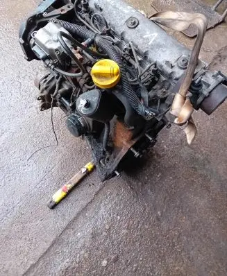 Renault Master II Engine