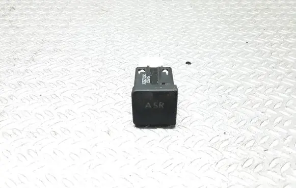 Traction control (ASR) switch