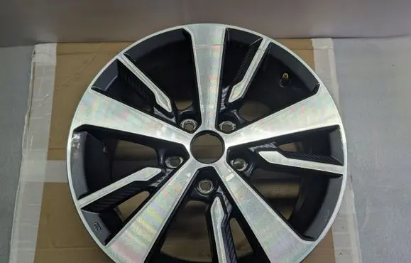 Nissan Leaf II (ZE1) R16 alloy rim 
