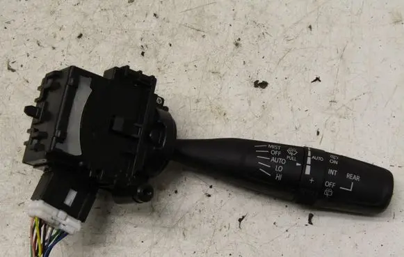 Suzuki SX4 S-Cross Headlight wiper switch 