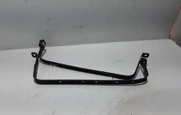 Volvo V40 Fuel tank mounting bracket 31432655