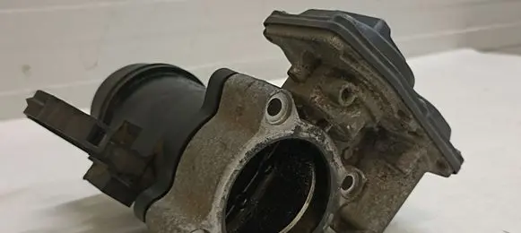 BMW 5 F10 F11 Throttle valve 781075202 11618506359