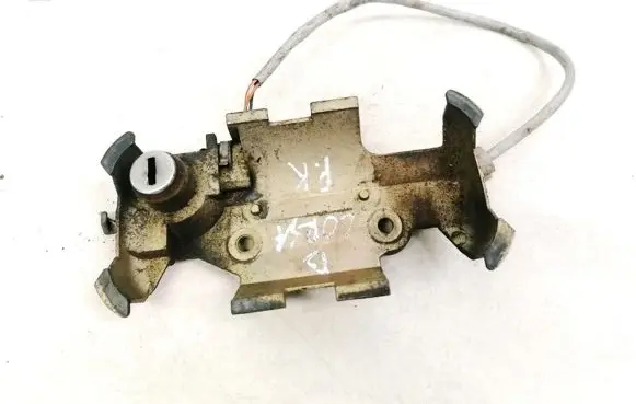 Opel Corsa B Front door lock (next to the handle) 