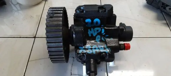 Citroen Xsara Picasso Fuel injection high pressure pump 0281002493