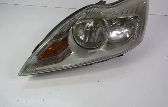 Ford Focus C-MAX Headlight/headlamp 8M5113W030AD