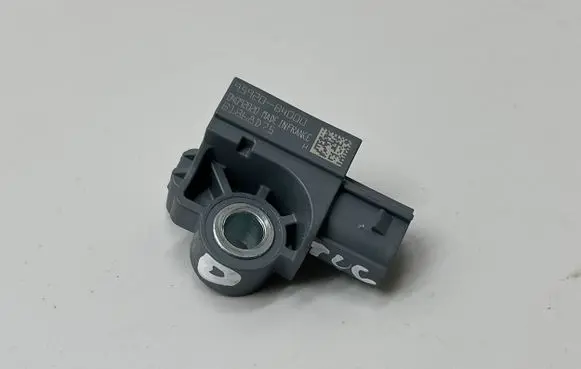 Hyundai Tucson TL Airbag deployment crash/impact sensor 95920B4000 04092020 B1B68D75