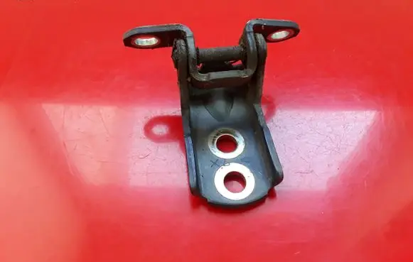 Nissan X-Trail T31 Front door lower hinge NOCODE