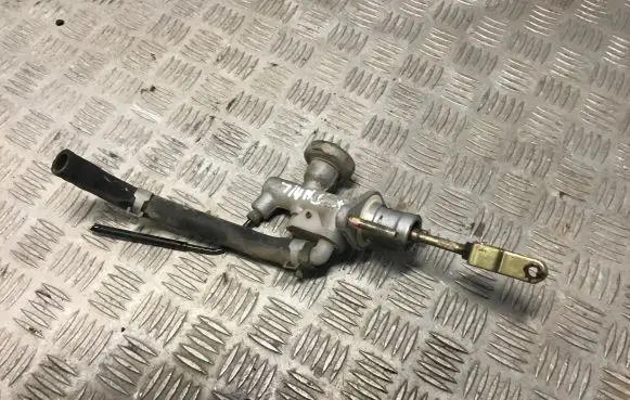 Clutch slave cylinder