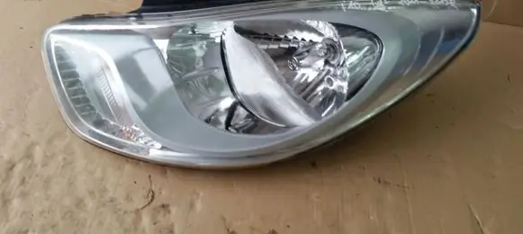 Hyundai i10 Headlight/headlamp 92101-0X1