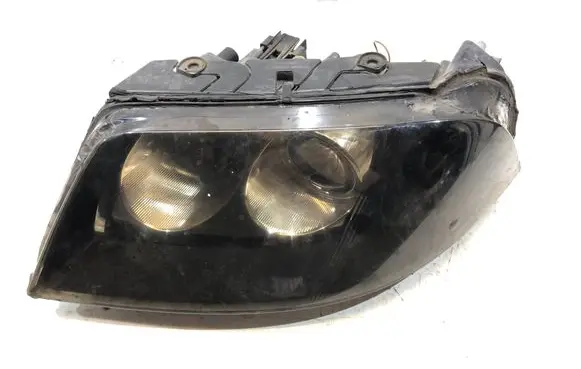 Volkswagen PASSAT B5.5 Headlight/headlamp 3B0941015AP