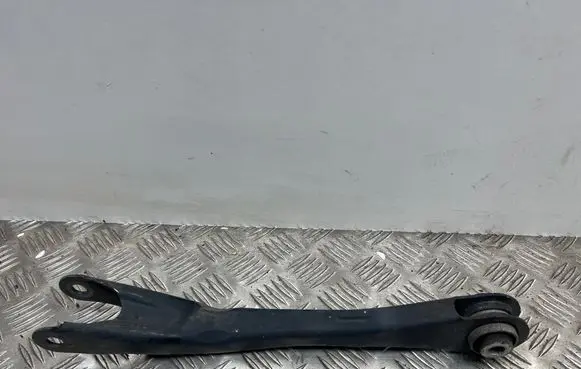 BMW 3 G20 G21 Rear upper control arm/wishbone 6878639